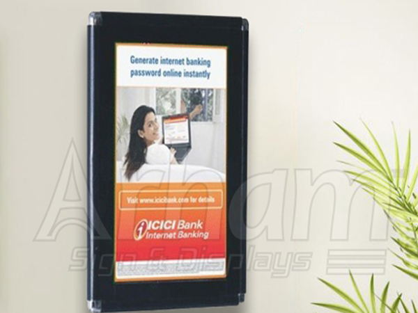 Scroller Wall Mounted